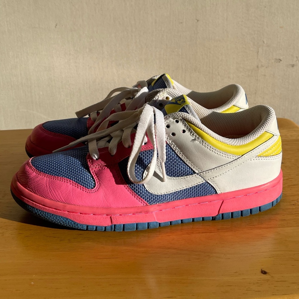 NIKE DUNK LOW